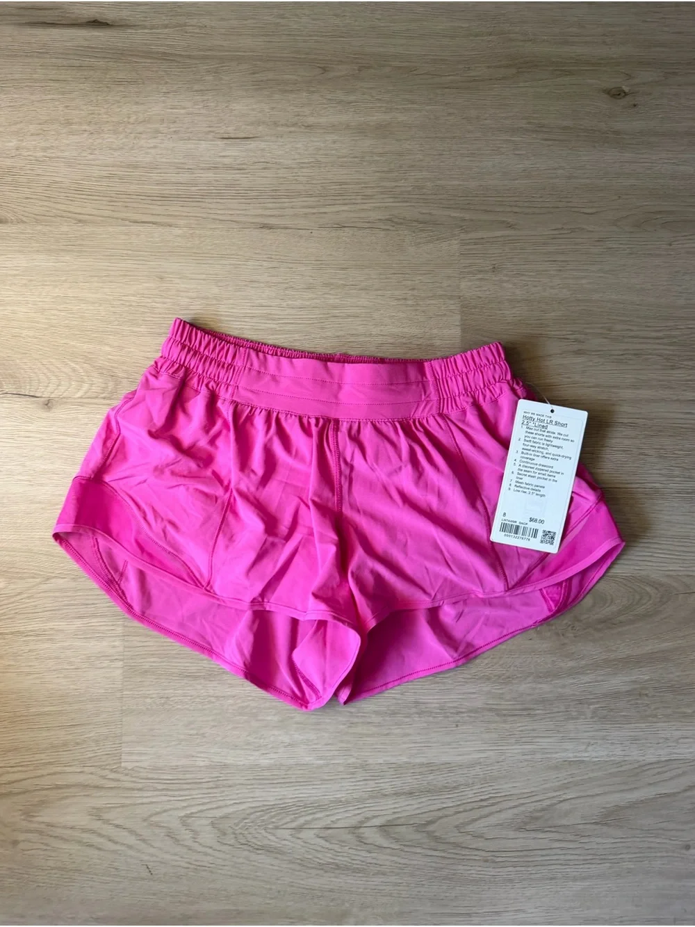 NWT Lululemon hotty hot LR shorts